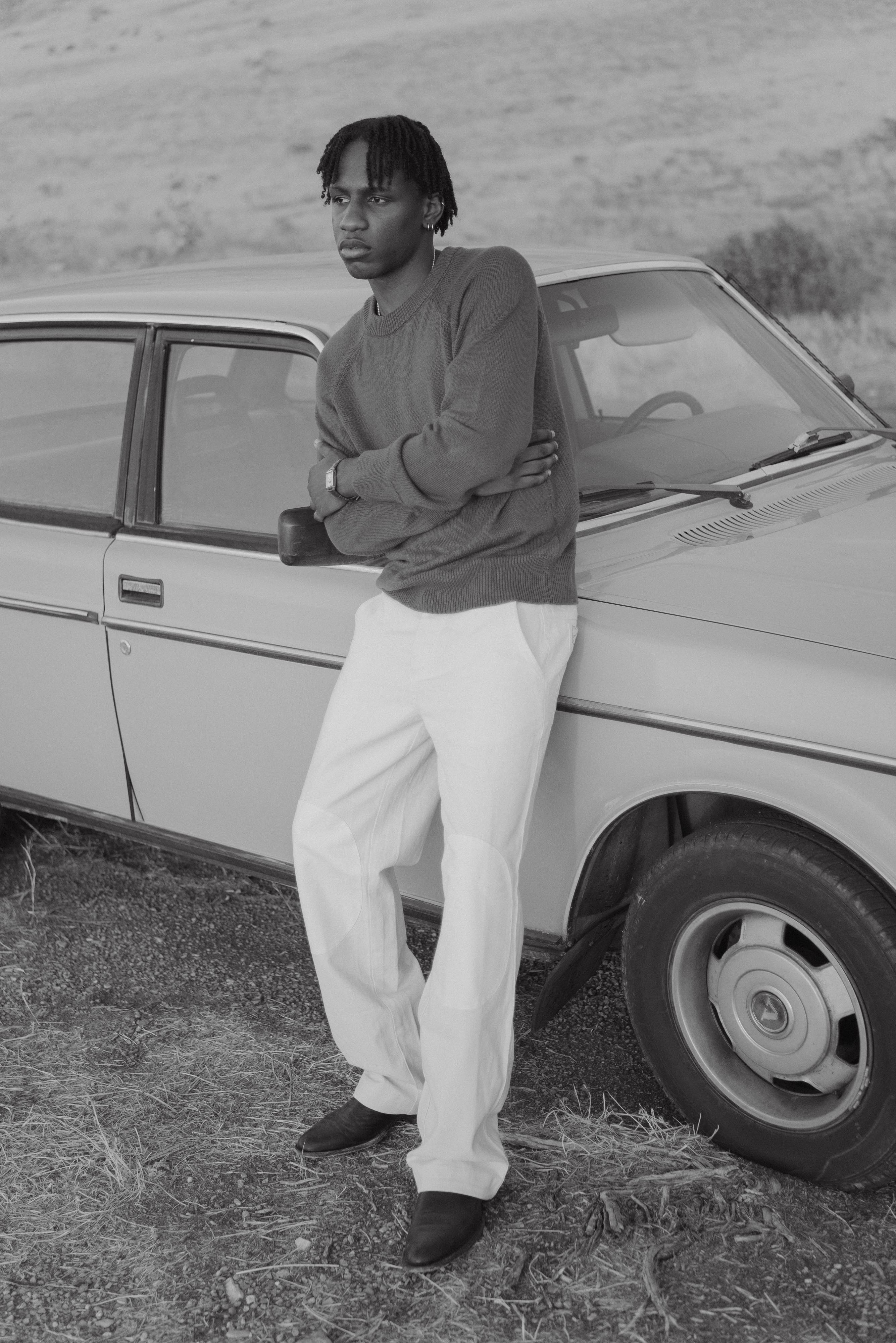 Johnny Sweater (Pre-order)