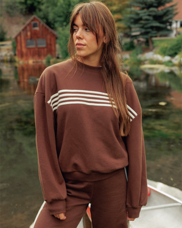 James Crewneck in Brown
