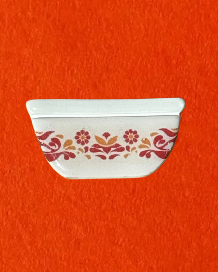 Dainty Comet Magnets